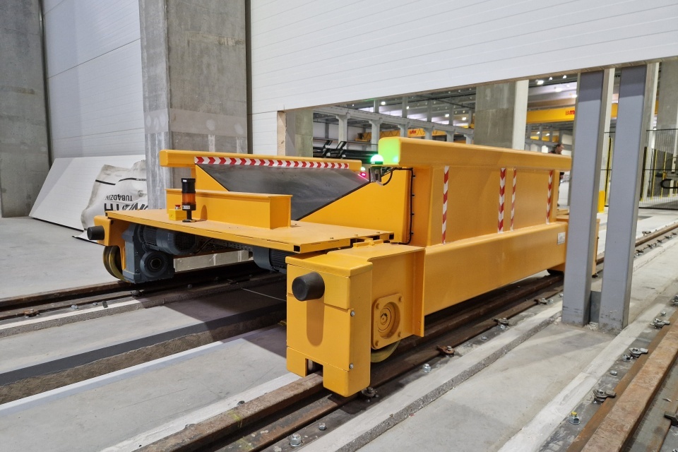 elektryczne wózki transportowe
