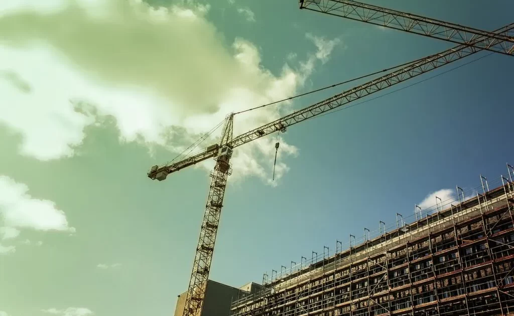 montaż żurawia przemysłowego